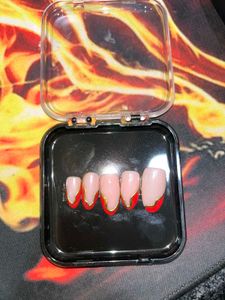 Press-On Nails with Red &amp; Gold Design