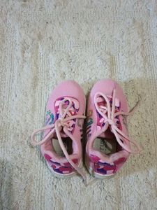 Girls Sports Shoes