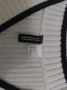 Cream V-Neck Sweater Vest