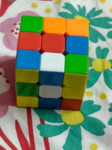 Classic 3x3 Rubix Cube 🧩