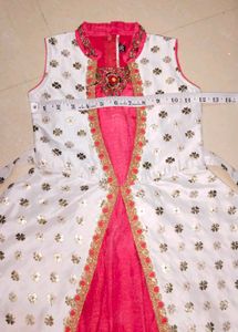 Beautiful White &amp; Red Ethnic Gown
