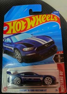 Hot Wheels Custom '18 Ford Mustang GT