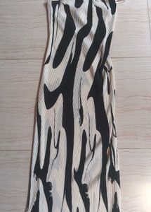 Chic Ribbed Zebra Print Maxi Dress