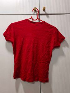 Vibrant Red "Quebramar" Graphic Tee