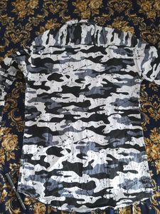 Men's Camo Print Button-Up Shirt