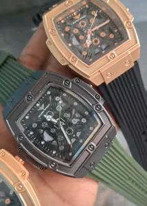 Luxury Silicone Strap Analog Watch