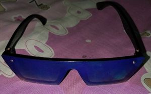Stylish Blue Lens Sunglasses