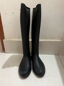 Black Riding Boots