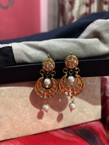 Elegant Pearl &amp; Kundan Drop Earrings