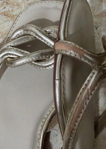 CAI Gold Knot Flats