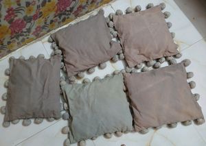 Oolen Ball Cution Cover 5.PC. Free 2 Side Pillows