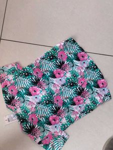 LILPICKS Tropical Print T-Shirt