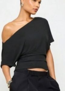 newme offshoulder Sleeve Top