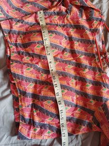 Patterned Blouse with Long Sleeves