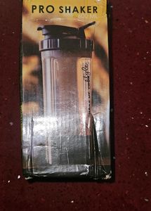 Bottle / Pro Shaker