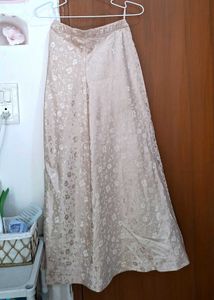 Elegant gold skirt