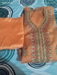 🧡Unstichchid Embroidered pakistani suite🧡