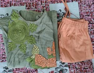 Embroidered Kurta with Legging