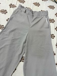 Stylish mid length formal grey pants