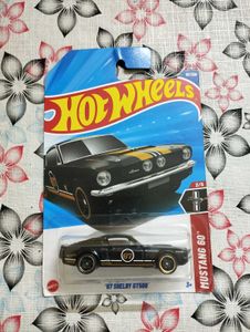 Hotwheels Mix cars as Set of 8