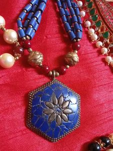 per set 99 Elegant Pearl &amp; Burgundy Necklac