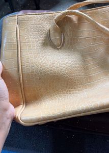 Stylish Croc Embossed Handbag( completely new)
