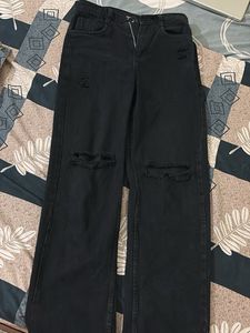 Black Ripped Wide-Leg Jeans