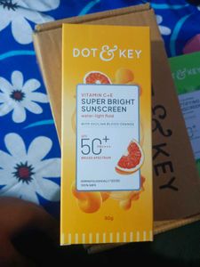 Dot & Key Super Bright Sunscreen SPF 50
