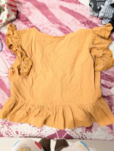 Cute Ruffle Crop Top