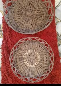 5. Set of 2 Wicker Plates