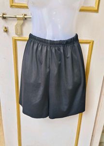 Black Elastic Waist Shorts