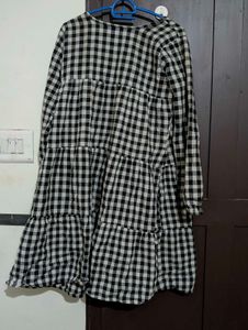 Chic Black &amp; White Gingham Tiered Dress