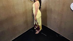Elegant Yellow Midi Dress
