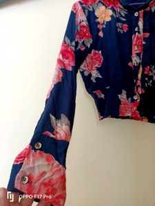 Chic Floral Print Button-Up Top✨💗💫