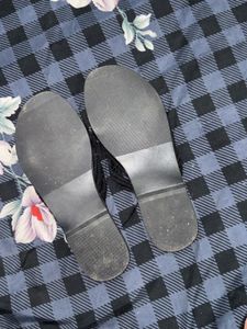 Zudio Flat Sandals - Black &amp; Blue