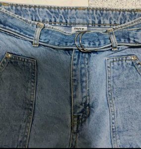Wide Leg Denim Jeans with Belt