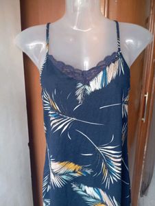 Navy Blue Feather Print Nightdress