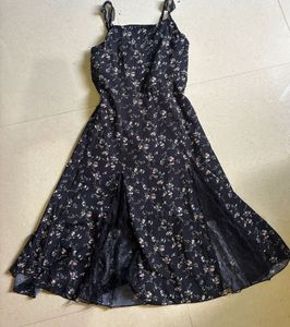 🥰🎀Black pretty floral dress