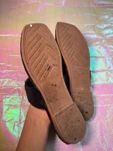 Trendy slippers