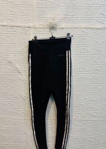 🇬🇧 Adidas imported 3-Stripes Leggings