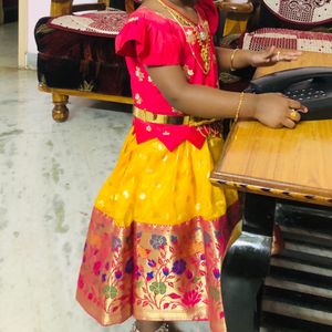 Kids lehenga