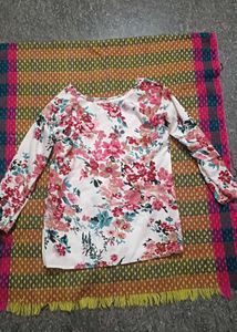 Beautiful Floral Print Long Sleeve Top