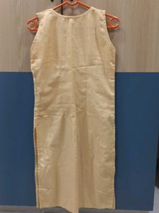 Elegant Gold Embroidered Sleeveless Kurta