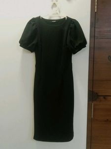 Chic Black Puff Sleeve Sheath Dress