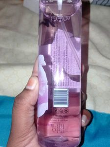 Nykaa  Wanderlust Fragrance Mist 200ml