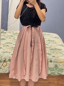 Stylish Pink Midi Skirt