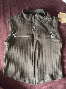 Ribbed Zip-Up Sleeveless Vest Top