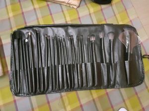 24 Pieces New Makeup Brushes