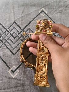 Exquisite Kundan &amp; Pearl Bangles