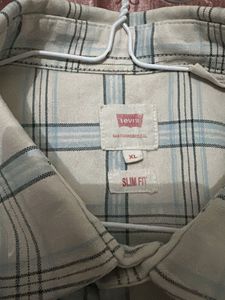 Levi’s shirt